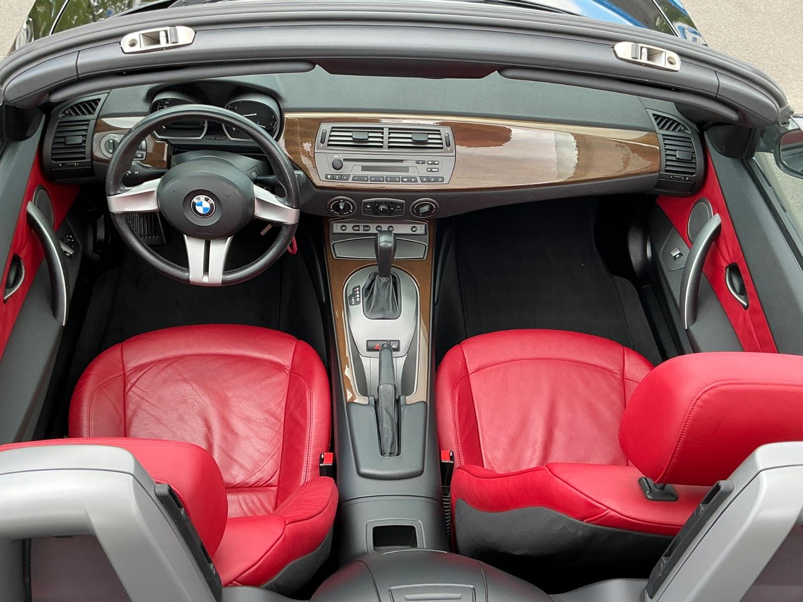 BMW Z4 2.2i 170ch BVA Sièges cuir chauffants