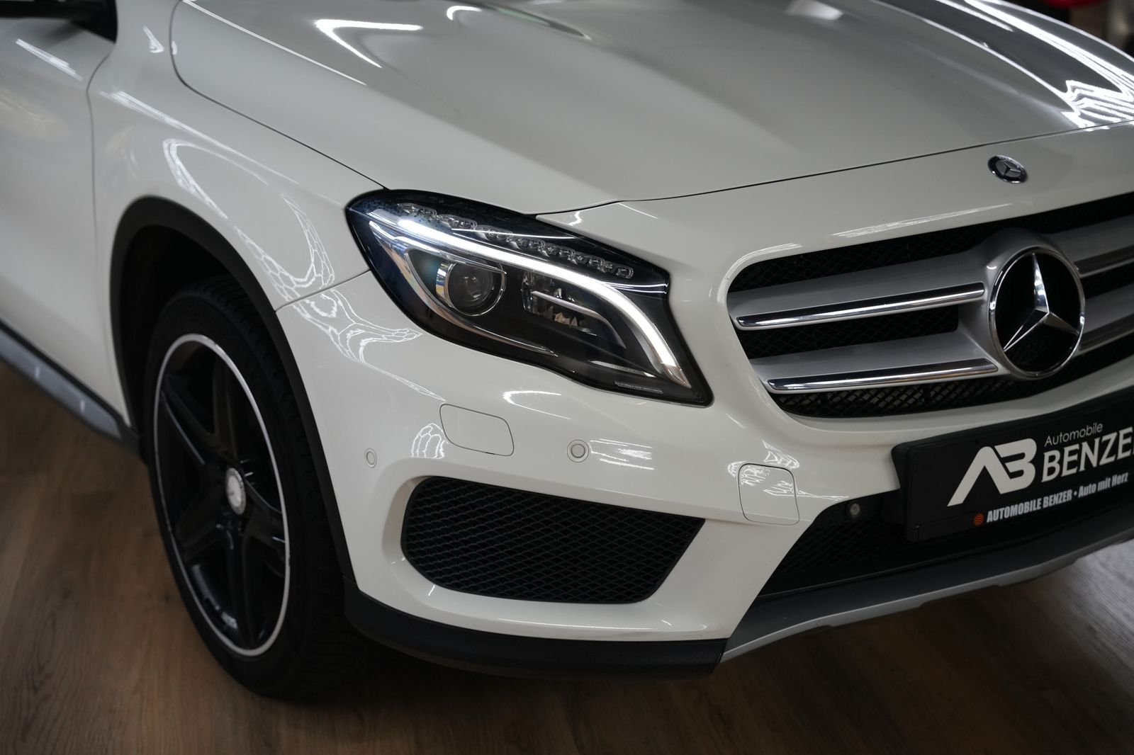 Fahrzeugabbildung Mercedes-Benz GLA 220 CDI 4Matic *AMG*SHZ*Navigation*