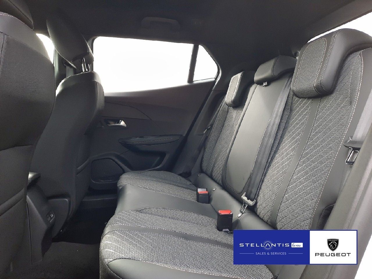 Peugeot 2008 - Bild 10