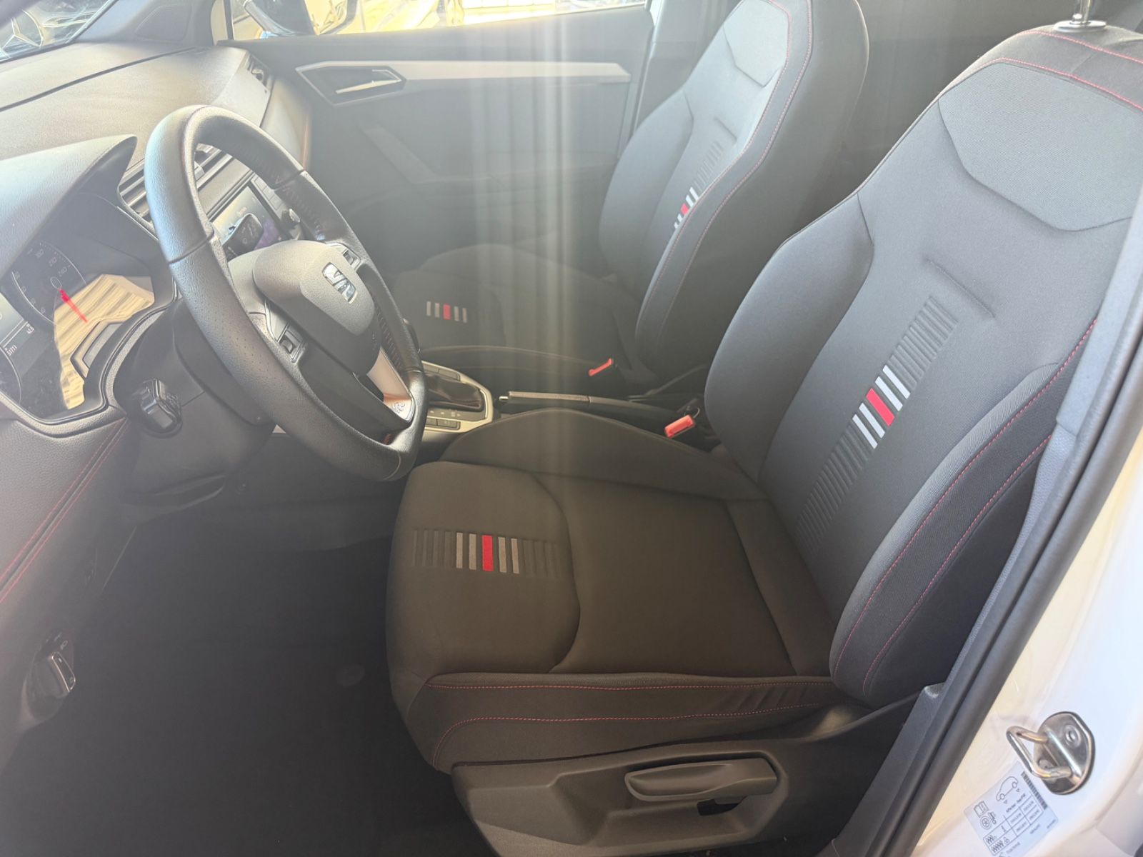 Fahrzeugabbildung SEAT Arona FR*Automatik