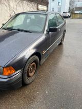 BMW 316i 316i - BMW 316 aus 1996: 316i