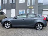 Volvo V40 Kinetic*Automatik*TüvNeu*Klima*SHZ* - gebrauchte Volvo V40 aus dem Jahr 2013