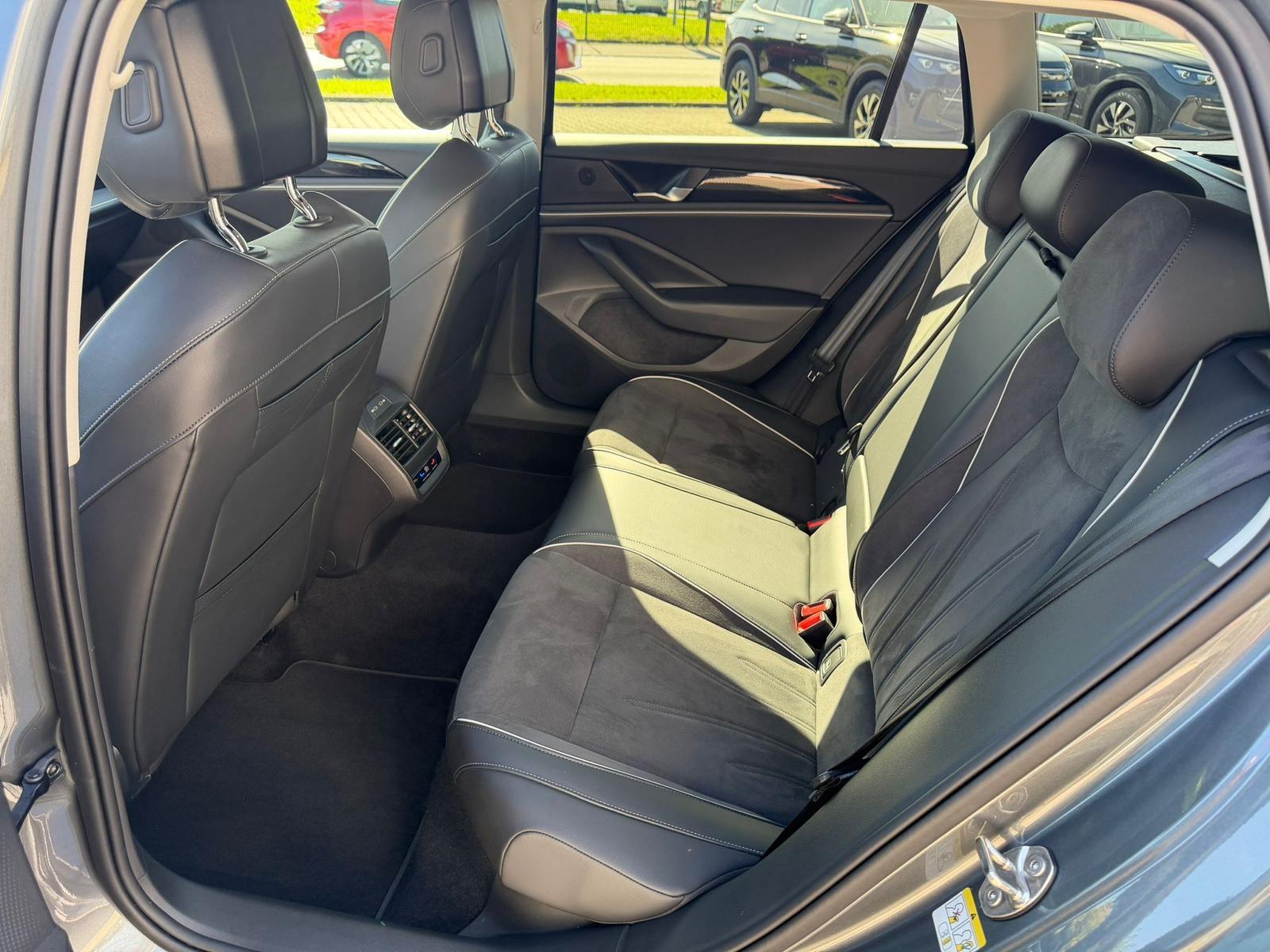 Volkswagen Passat 1.5 eTSI Business *Navi*LED*ACC, миниатюра 11