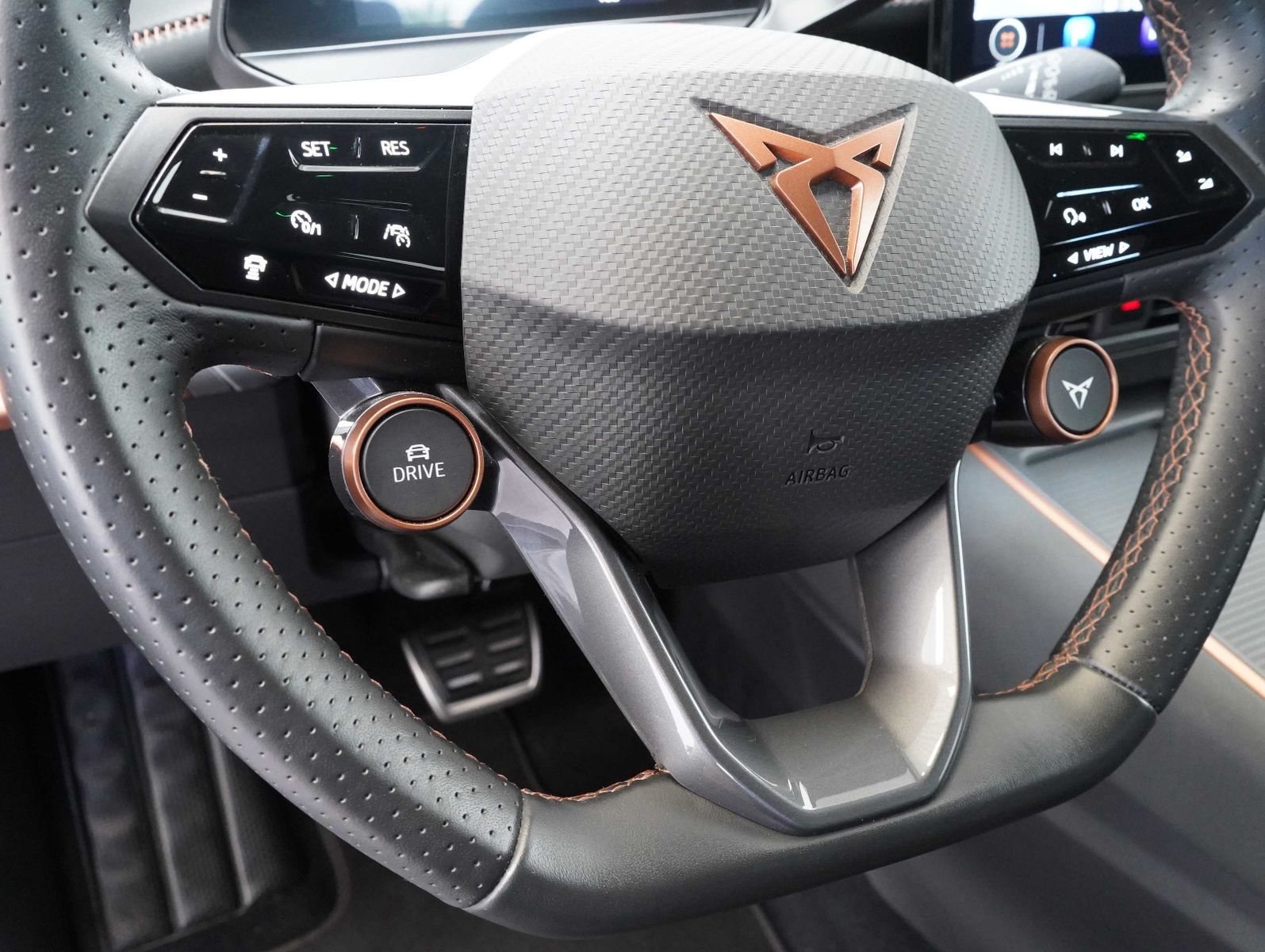 Fahrzeugabbildung CUPRA Born 170KW/82KWH/LED/NAVI/5-SITZER/19"