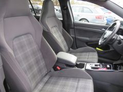 VW Golf VIII 2.0 TDI GTD Black Matrix 19'' Pan Stdh VW Golf VIII 2.0 TDI GTD Black Matrix 19'' Pan Stdh