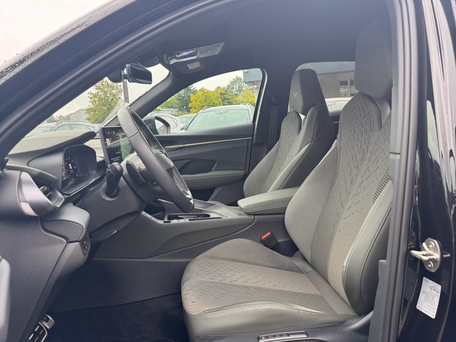 Cupra Terramar 1.5 eTSI DSG NAVI LED EDGE-PAKET