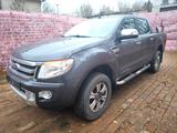 Ford Ranger Doppelkabine 4x4 3.2 TDCi Motorschaden - Ford: Unfallwagen