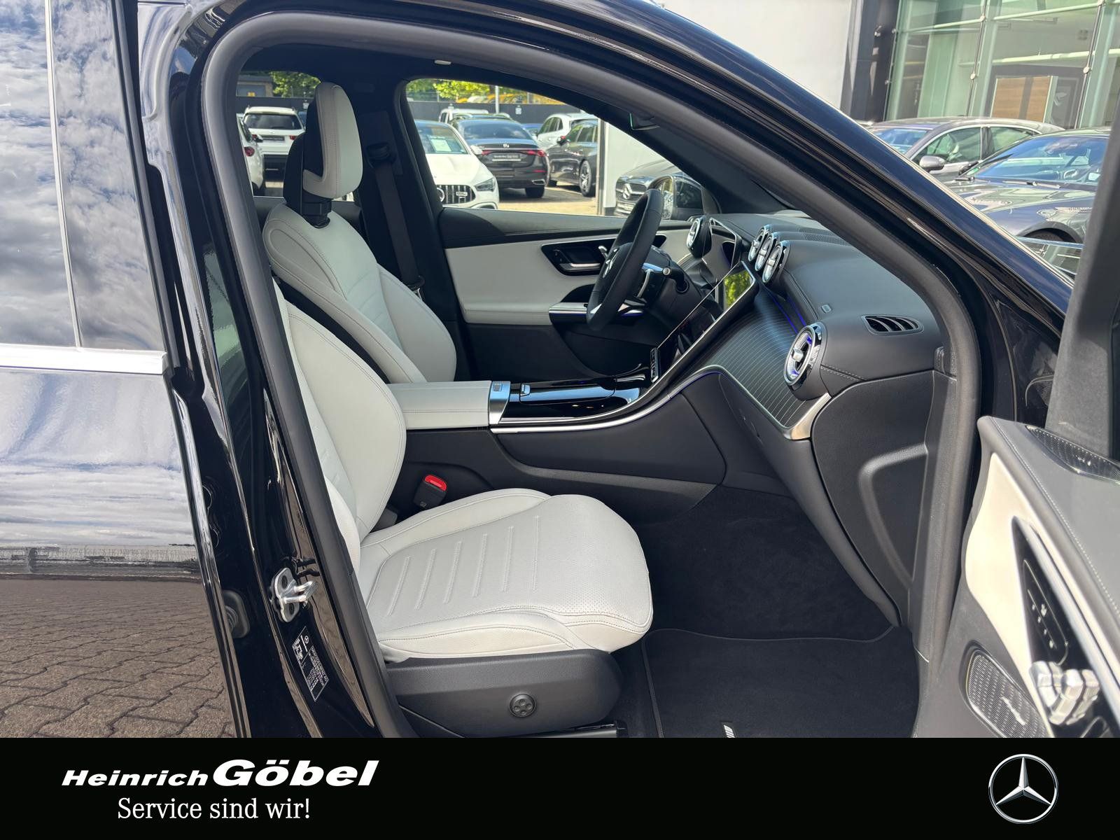 Fahrzeugabbildung Mercedes-Benz GLC 220 d 4M AMG*PANO*AHK*MEMORY-SITZE*360°KAMER