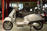 Vespa GTS 300  Super Tech