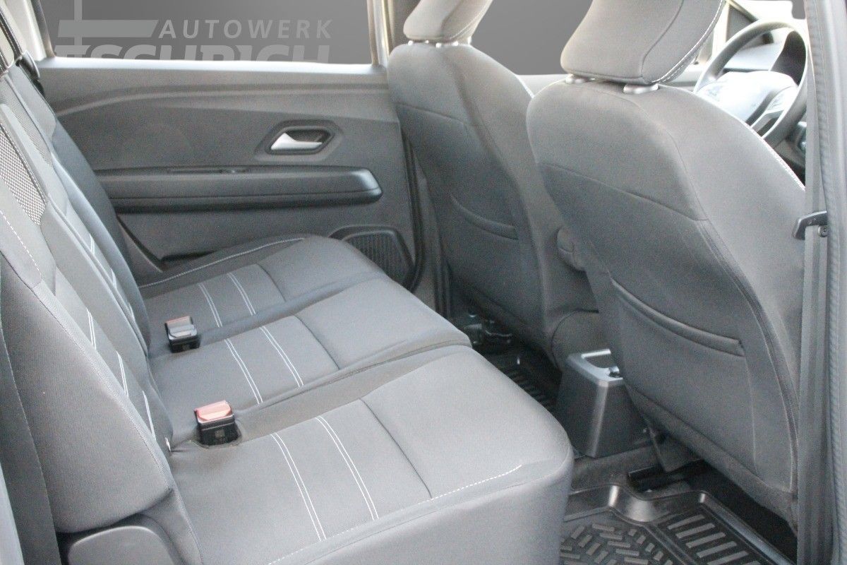 Fahrzeugabbildung Dacia Jogger Expression TCe 110 7-Sitzer