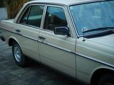 Mercedes-Benz 300 d  W123 org. km, 2.Hd - Mercedes-Benz 300 mit Diesel-Antrieb: Limousine