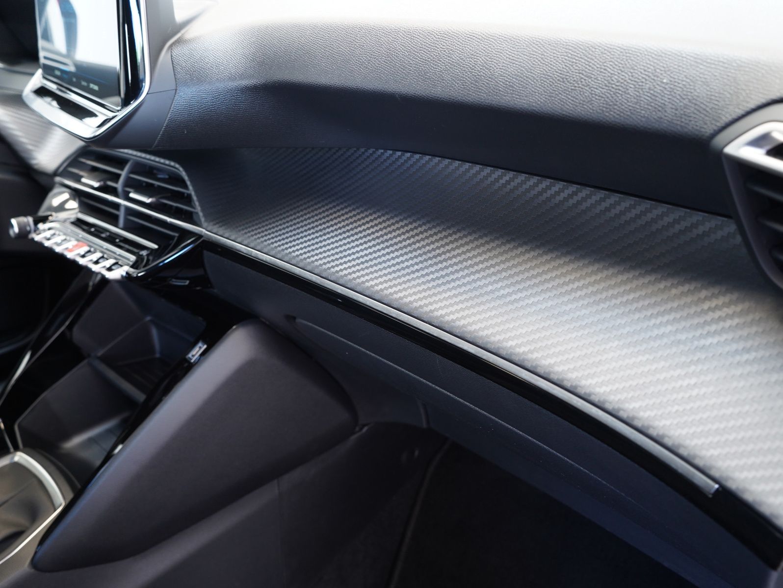 Fahrzeugabbildung Peugeot 208 1.2 PureTech 75 Active