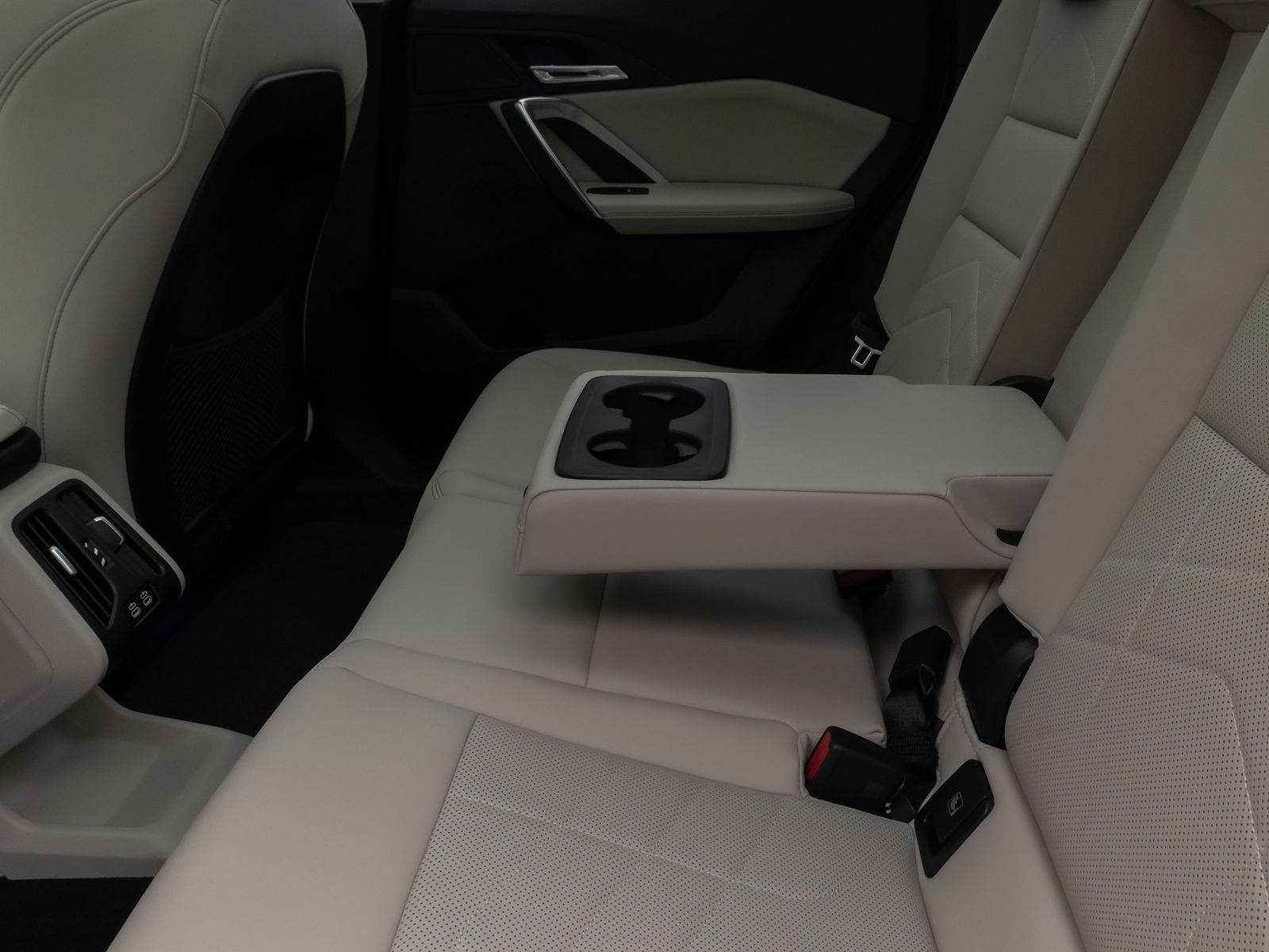 Fahrzeugabbildung BMW X1 xD25e xLine Panorama 360°HUD DAB ACC Sport