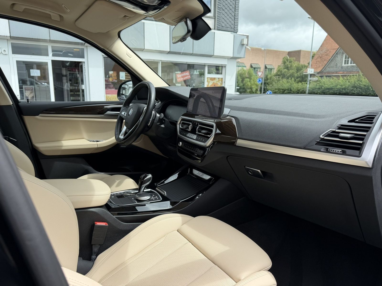 BMW X3 xDrive20d AHK eSportsitze Laser HeadUp LiveCo foto 17