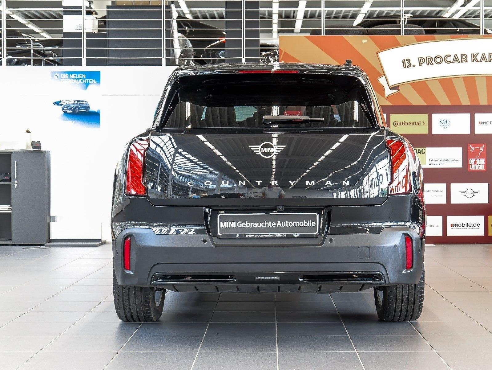 MINI Countryman E Essential SHZ PDC LED