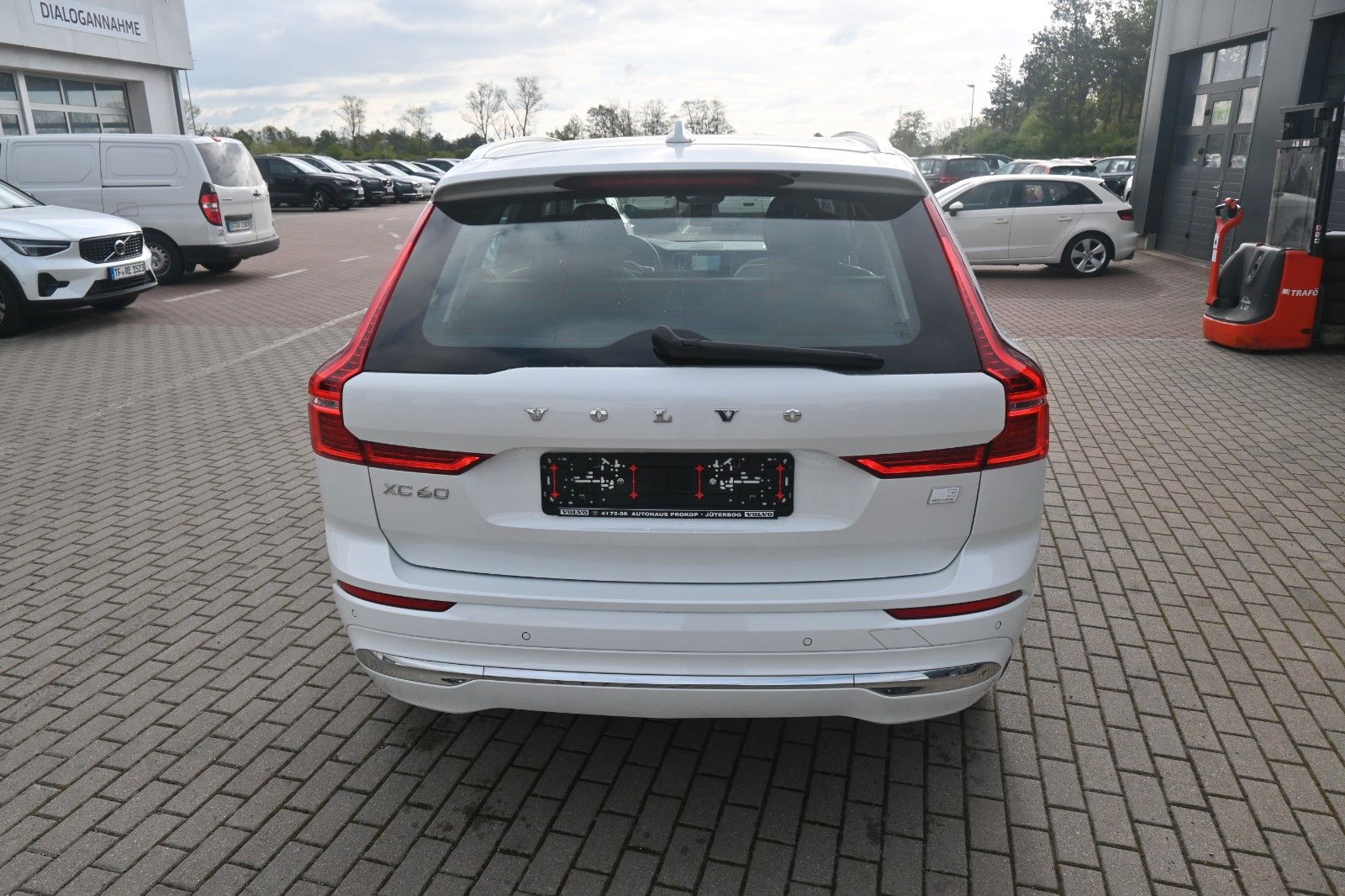 Fahrzeugabbildung Volvo XC60 Inscription Expression PHEV T8*Connect Edit