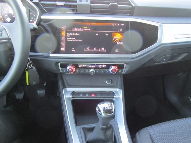 Fahrzeugbild 12