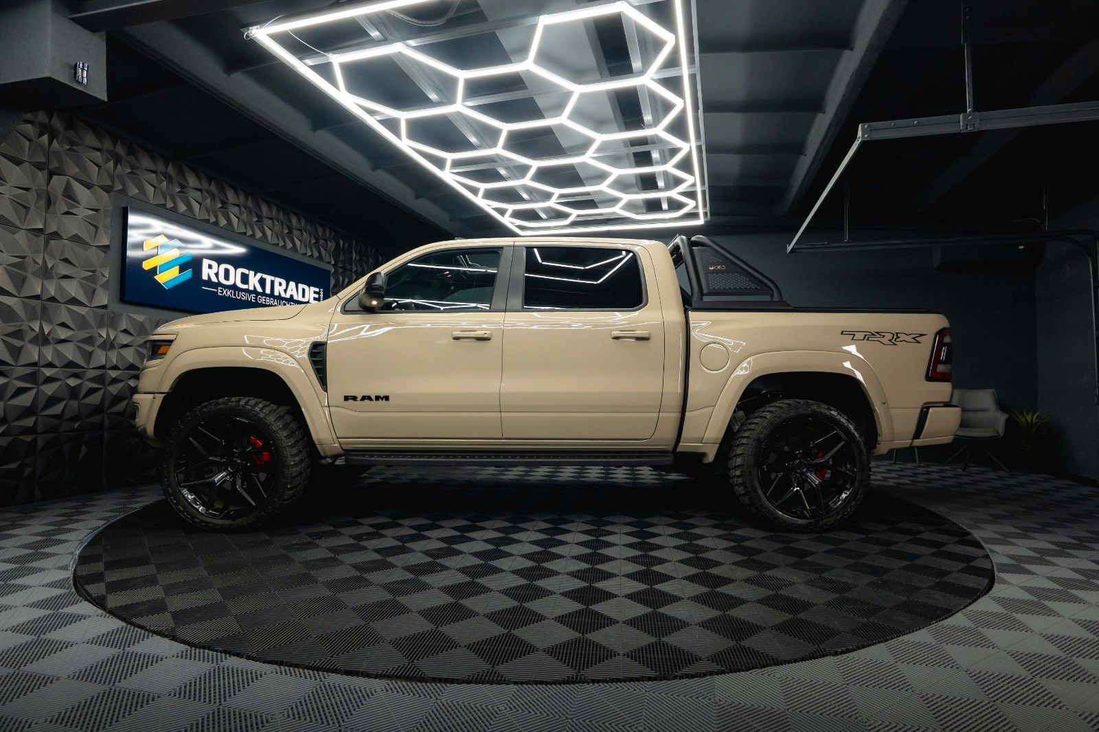 Fahrzeugabbildung Dodge RAM 6.4 V8 TRX SuperCharged 880PS *24 Zoll*Pano*