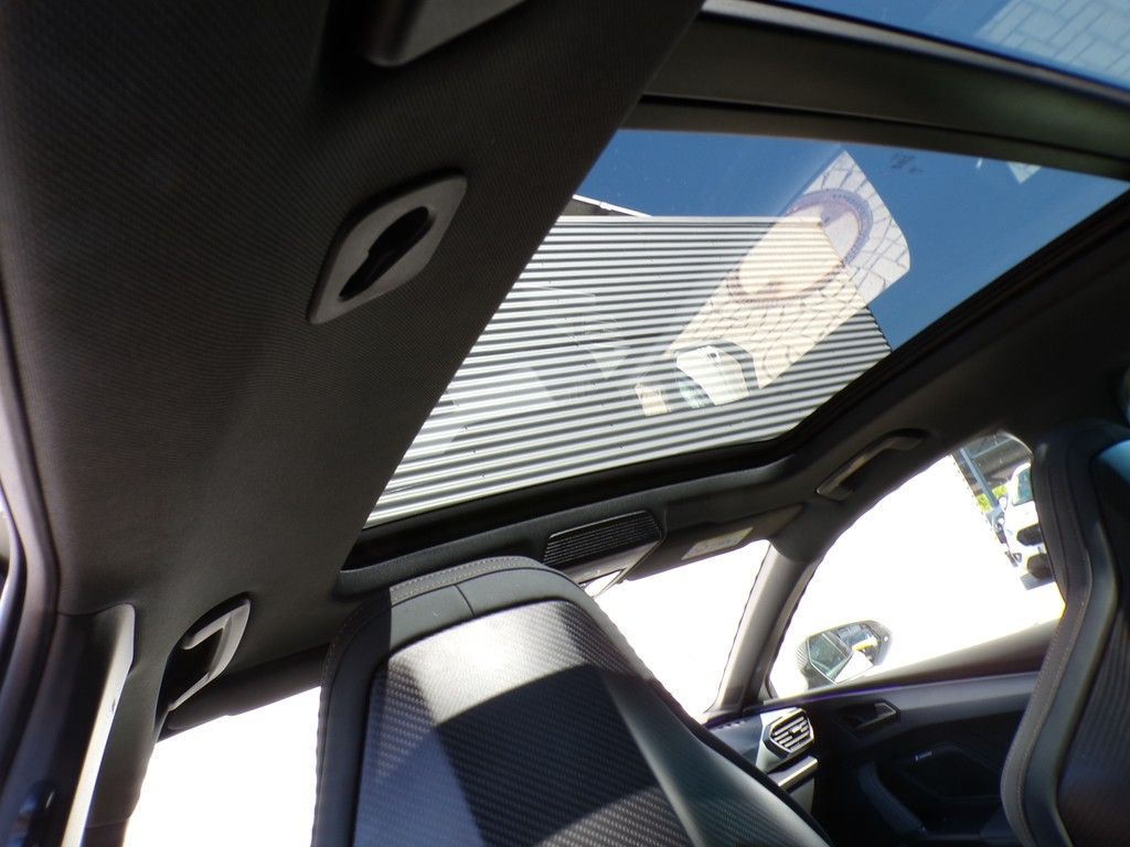 Fahrzeugabbildung CUPRA Leon Sportstourer VZ 1.5 eHybrid DSG Extreme