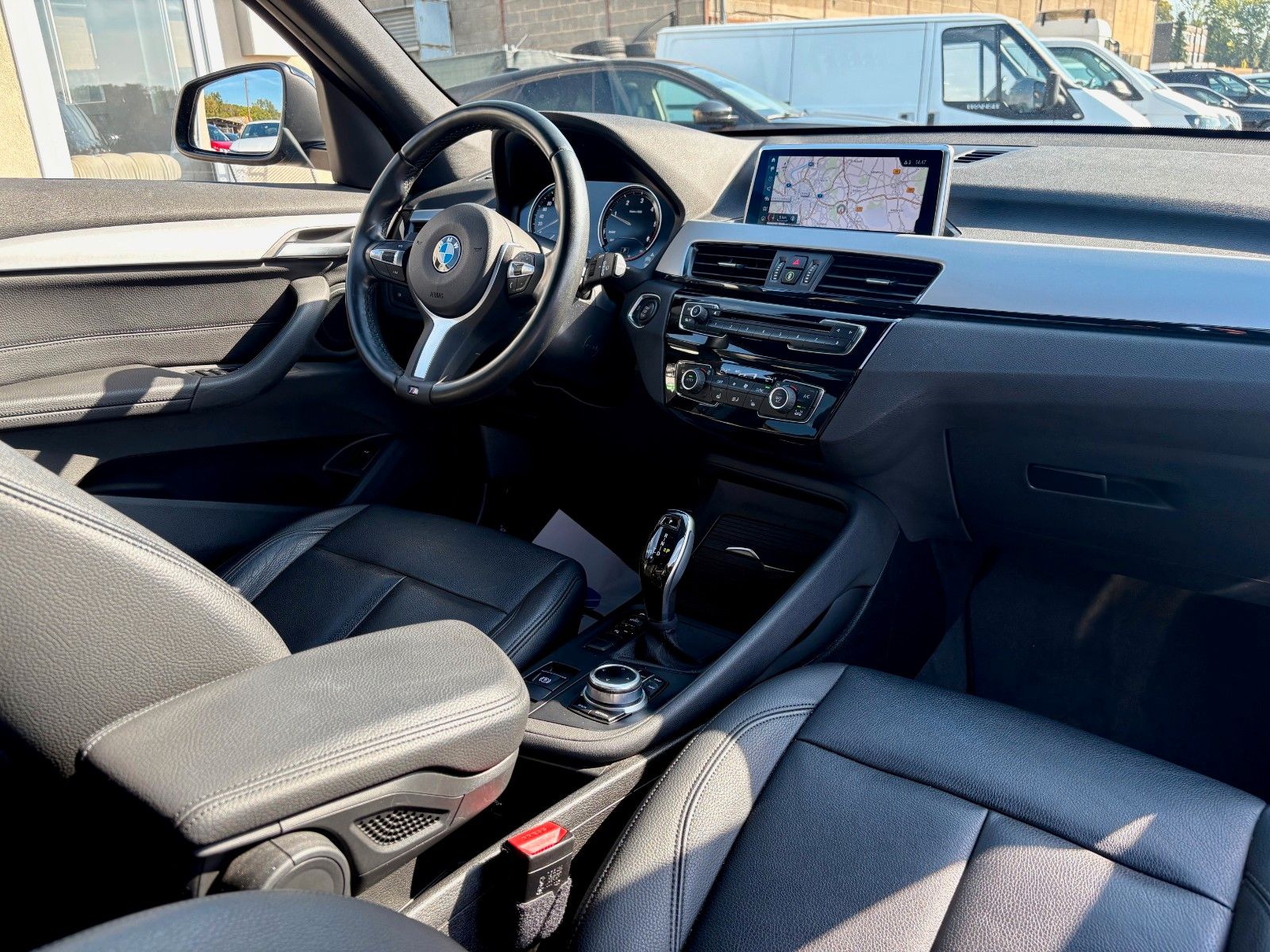 Fahrzeugabbildung BMW X1 sDrive18d Aut. Navi Leder M SPORTLENKRAD 1.HD