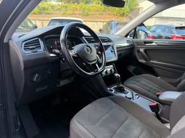 Volkswagen Tiguan - 12