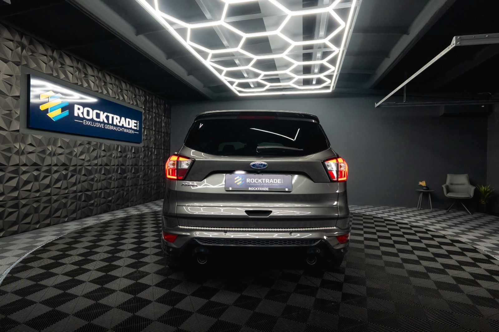 Fahrzeugabbildung Ford Kuga ST-Line 2.0 TDCi 4x4 *LED*Kamera*ACC*DAB*