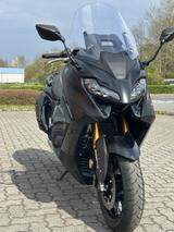 Yamaha TMAX TECH MAX 560  - YAMAHA TMAX