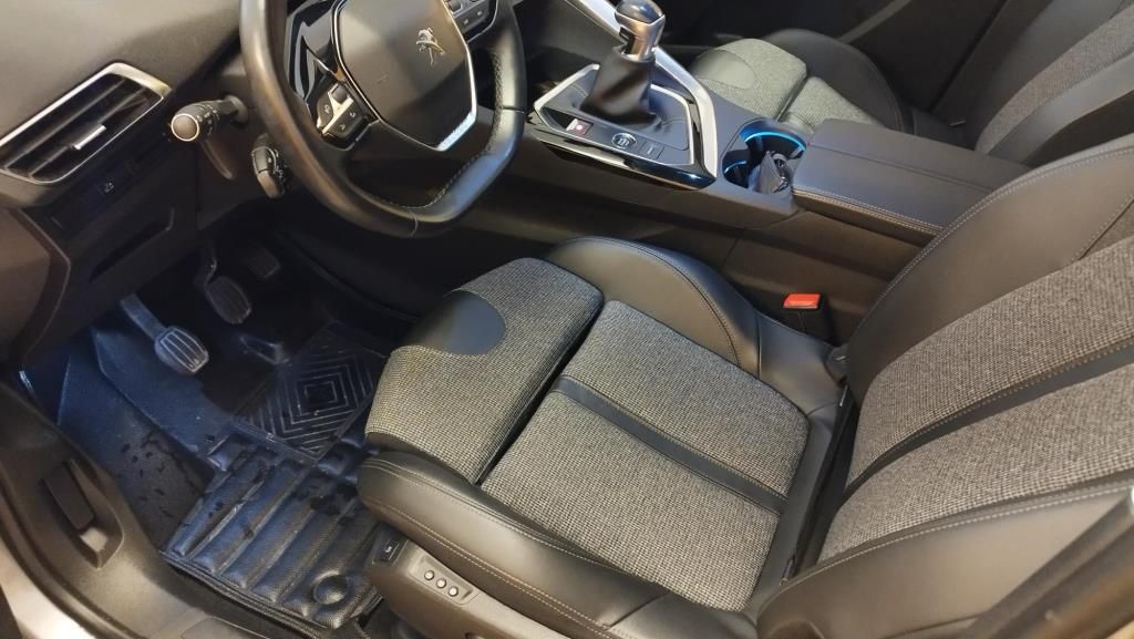 Erstes Annaberger Autohaus -  Peugeot 5008 Allure, Vorrüstung 7 Sitze LED, Kamera, Nav - Bild 8