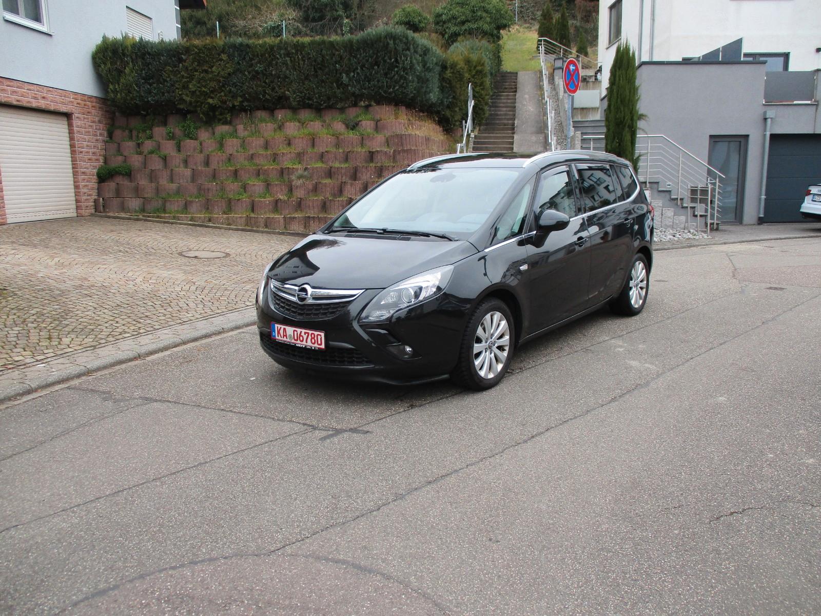 Opel ZAFIRA C TOURER INNOVATION NAVI KAMERA 7 SITZE