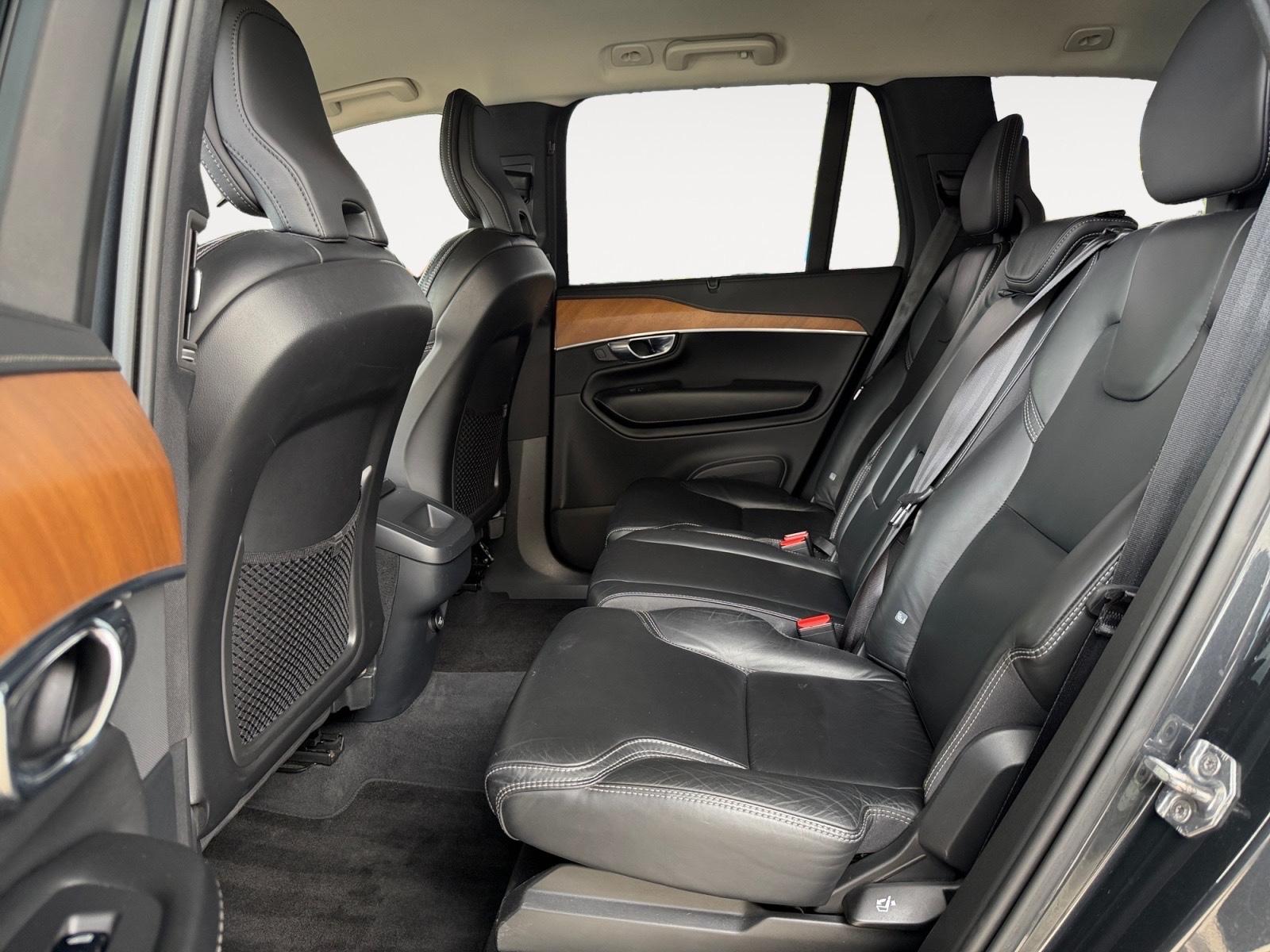 Volvo XC90 2.0 D5 Inscription AWD LEDER KAM LED CARPLA