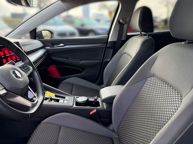 Golf VIII 2.0 TDI DSG ACTIVE IQ.LIGHT+AHK+ACC+HU