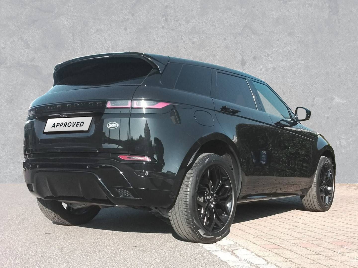 Fahrzeugabbildung Land Rover Range Rover Evoque P300e R-Dynamic SE