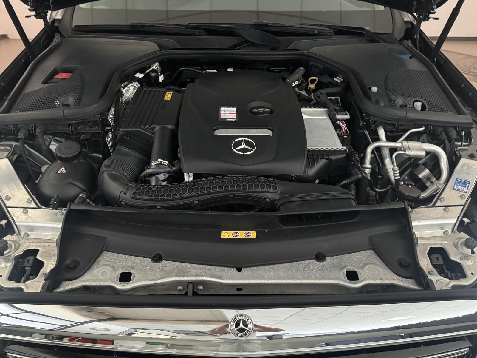 Mercedes-Benz E 200 CGI Exclusive Full LED Navi Kamera Keyfree