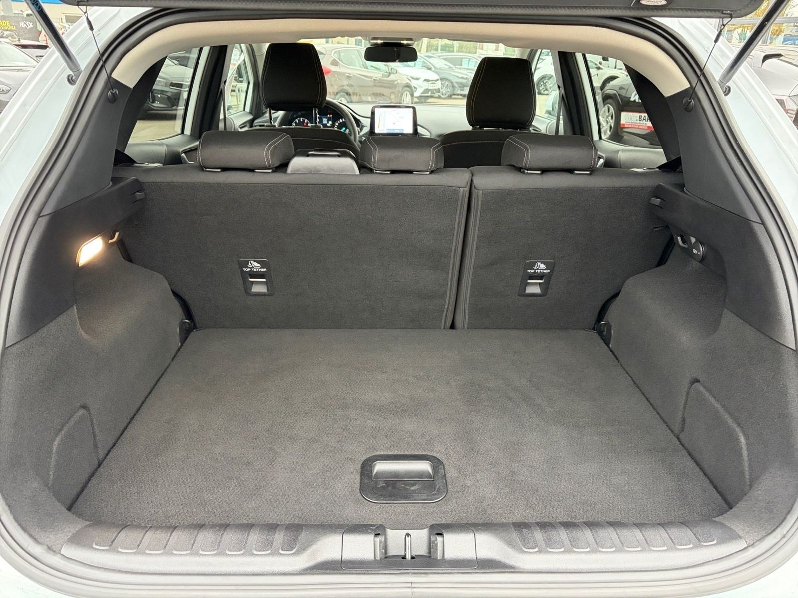 Fahrzeugabbildung Ford Puma Titanium Design, Navi, Winterpaket