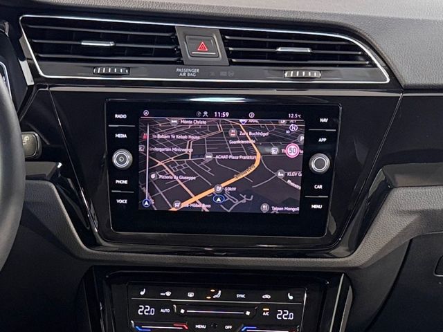 Touran 2.0 TDI DSG HIGHLINE 7 SITZE LED+AHK+NAVI