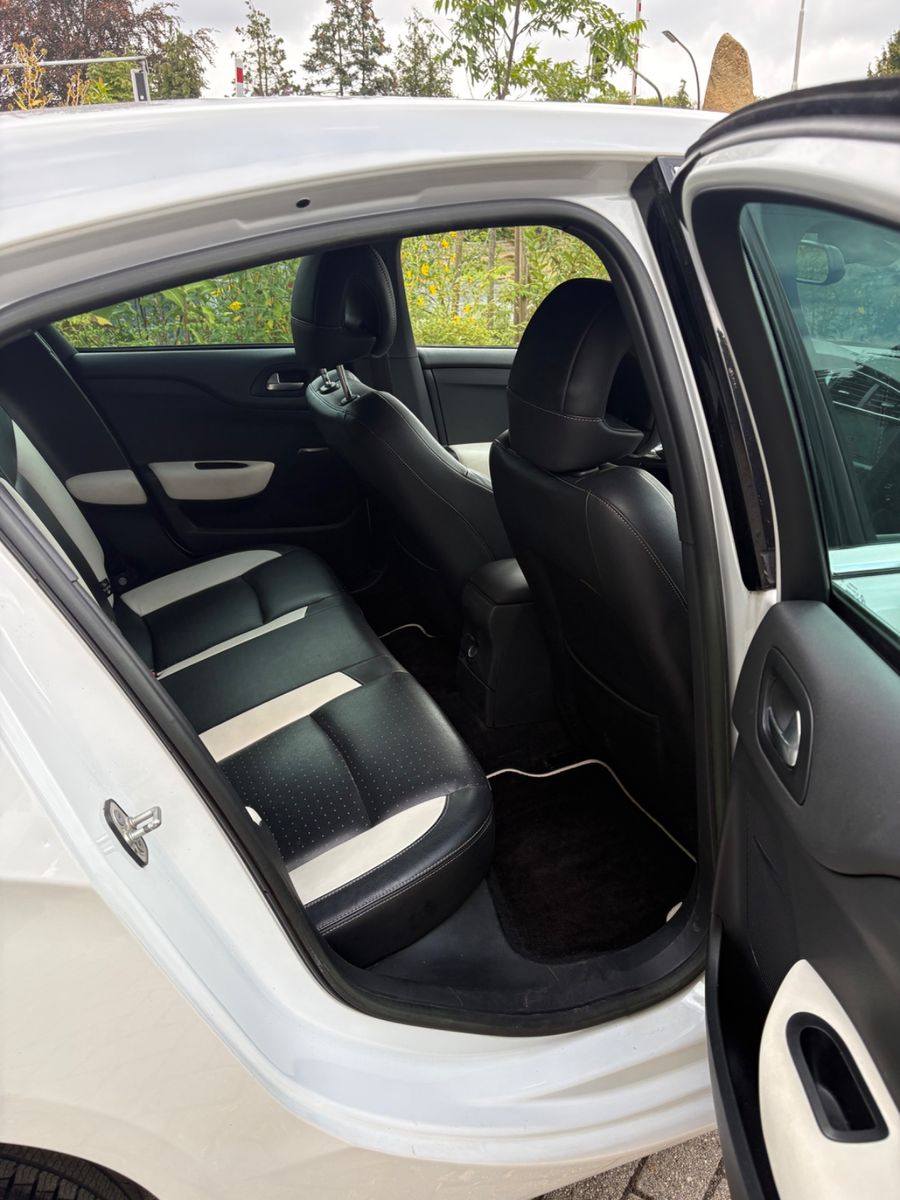 Photo 7 of CITROEN DS4