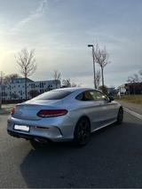 Mercedes-Benz C 400 4MATIC Autom. - - silberne Mercedes-Benz C 400