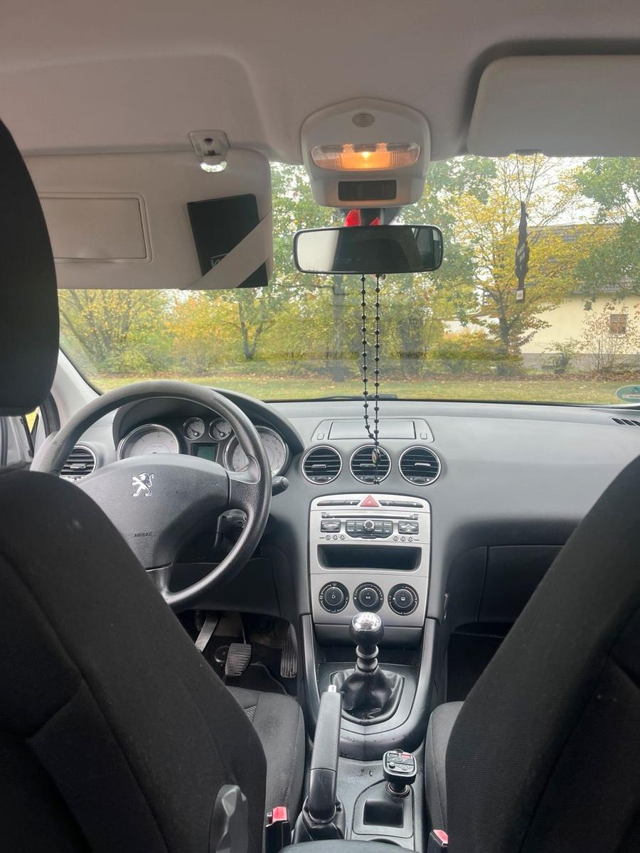 Peugeot 308 2011 — photo 5