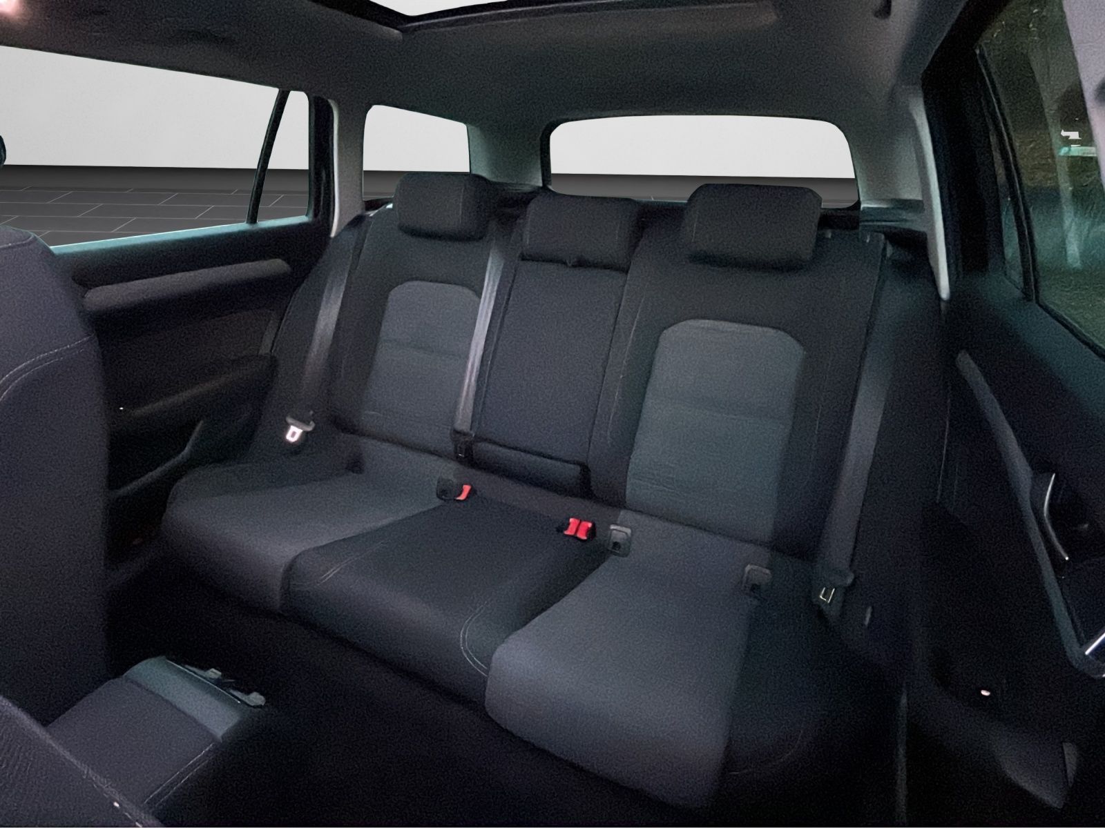 Volkswagen Passat Variant - Bild 15