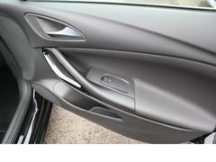 Fahrzeugabbildung Opel Astra K Sports Elegance Navi Tempo Scheckheft