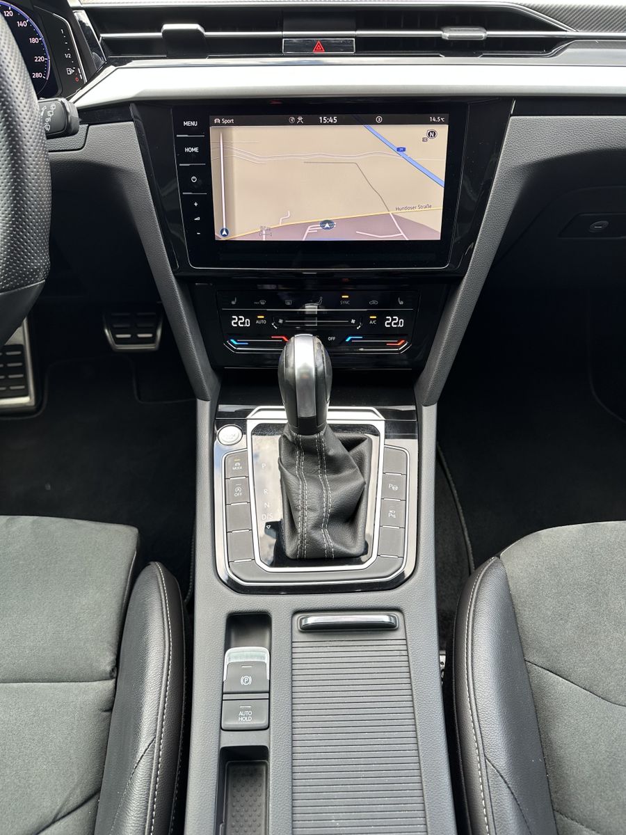 Fahrzeugabbildung Volkswagen Arteon R-Line NAV+MATRIX+PANO+ACC+AHK+360°+20ZO