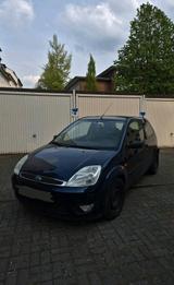 Ford Fiesta Ghia  Bj 2004 - Ford Fiesta aus 2004: Ghia