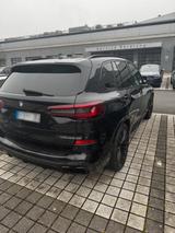 BMW X5 M50i G05 (12/20) 8-fach bereift, Servicepaket - BMW in Frankfurt (Main): 2.8