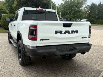 Dodge RAM - 10