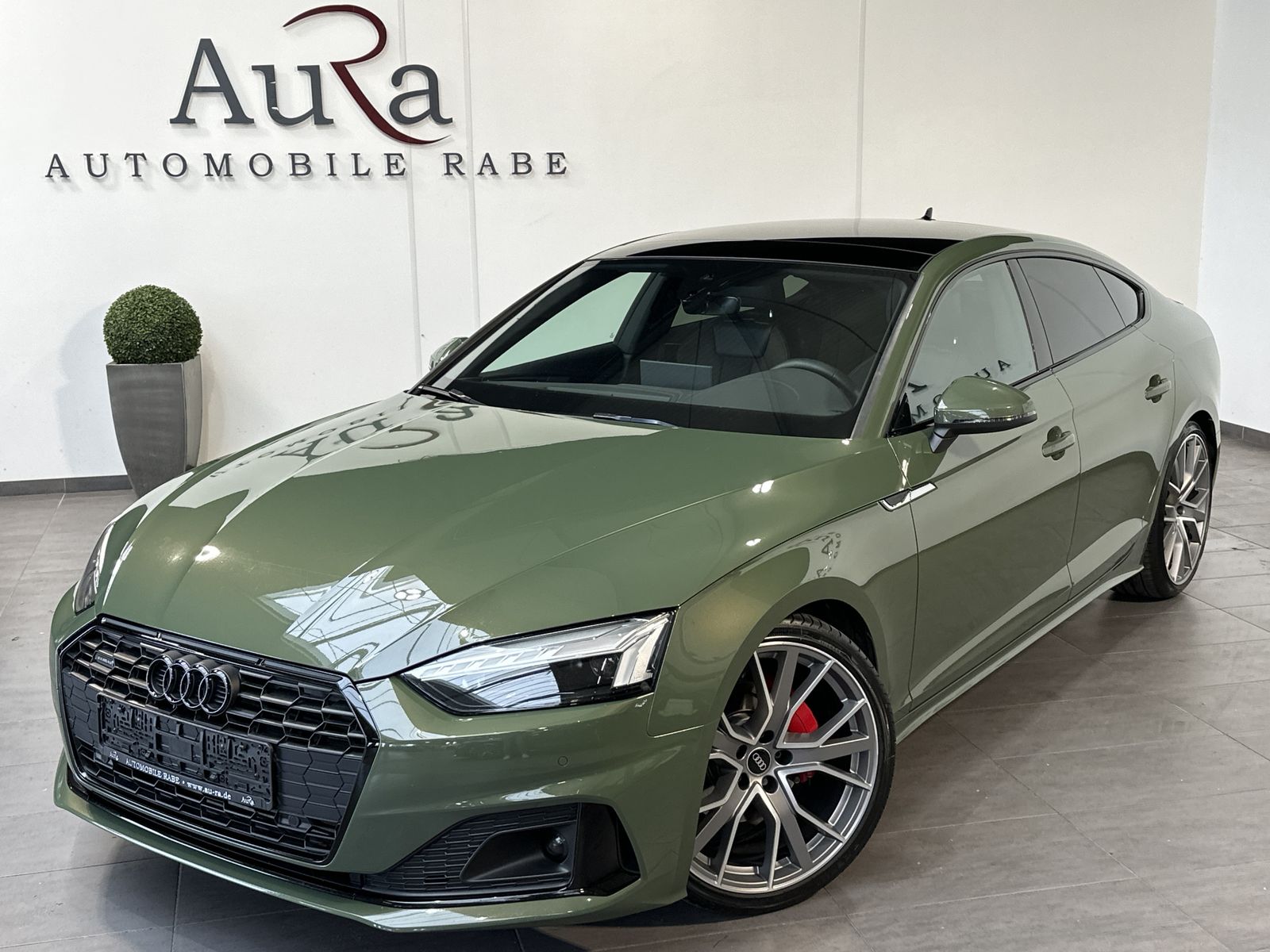 Fahrzeugabbildung Audi A5 SpB 40 TFSI Qu S-Line Black NAV+LED+PANO+20ZO