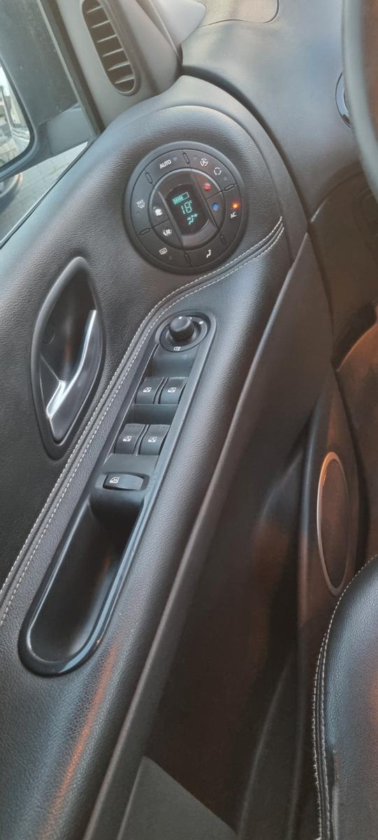Renault Espace 2014 — photo 11