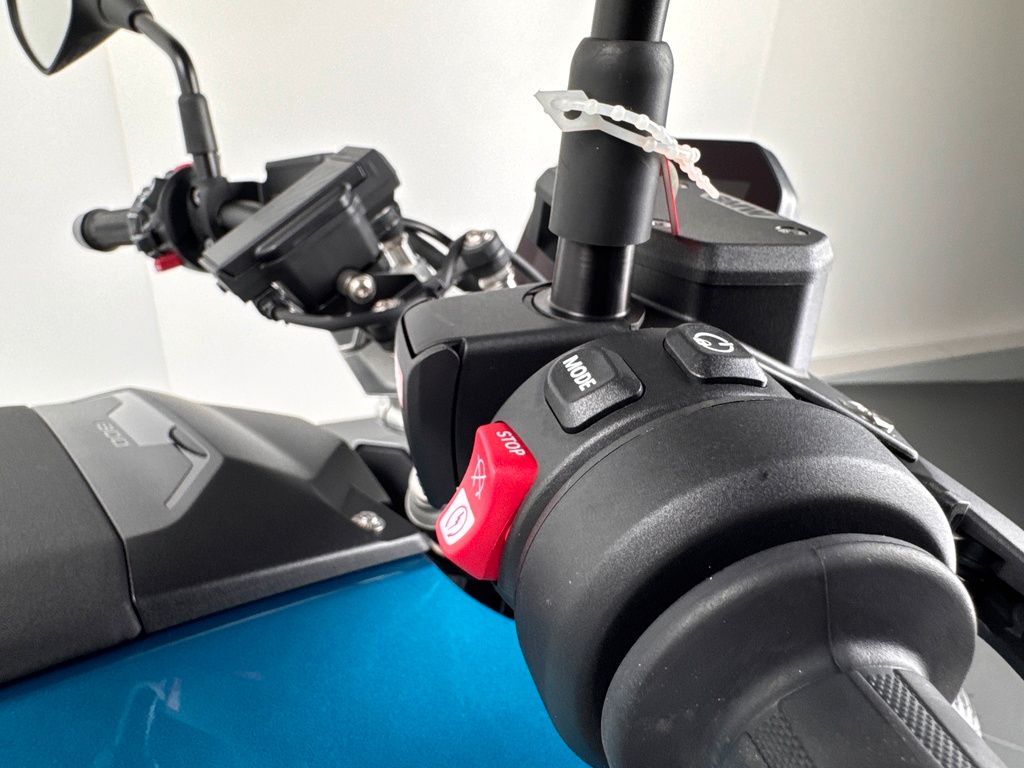 Fahrzeugabbildung BMW R 1300 R *NEUWERTIG *600 KM