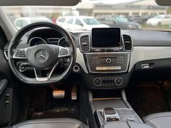 Fahrzeugabbildung Mercedes-Benz GLE 350 d AMG Line 4Matic/schwenkAHK/LED/Command