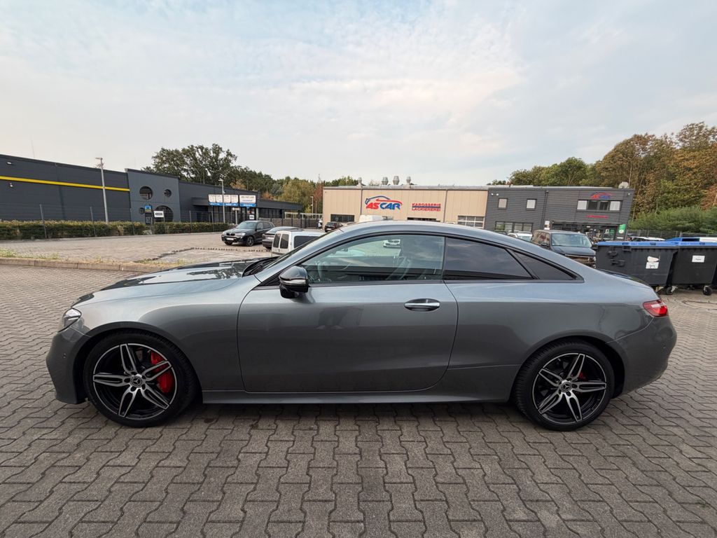 Image of Mercedes-Benz E 220