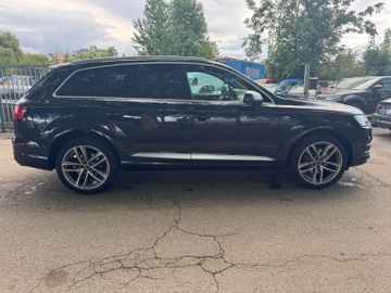 Audi Q7 - 4